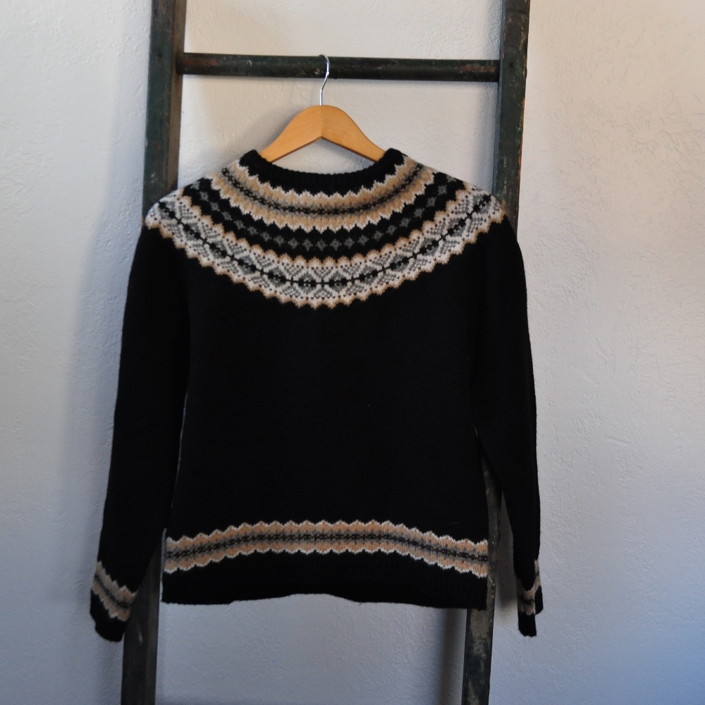 Eddie Bauer Lambs Wool Sweater